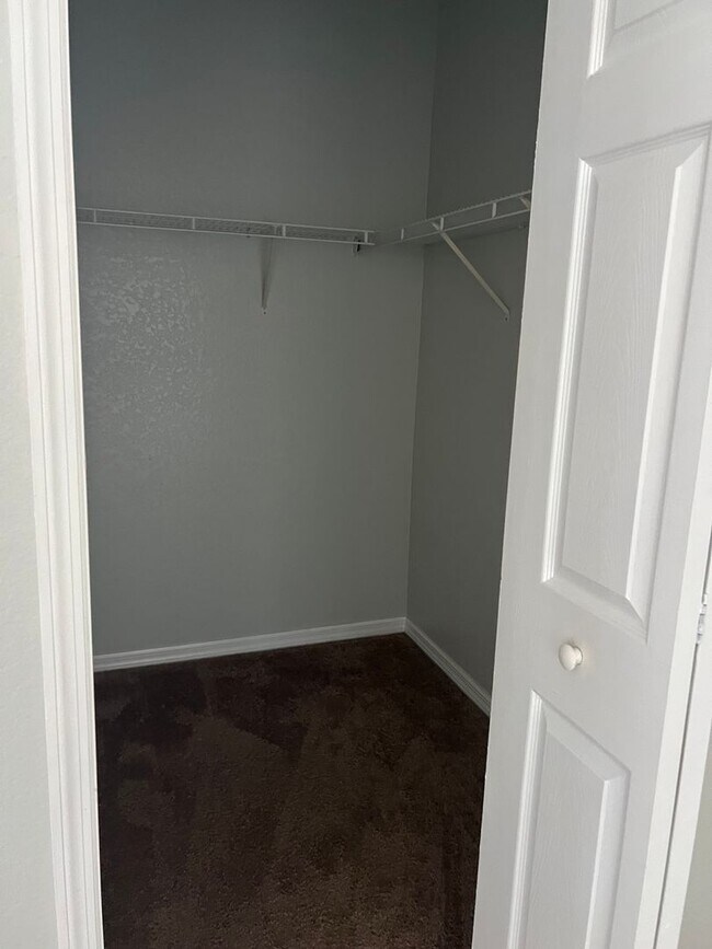 Building Photo - Villa Congress