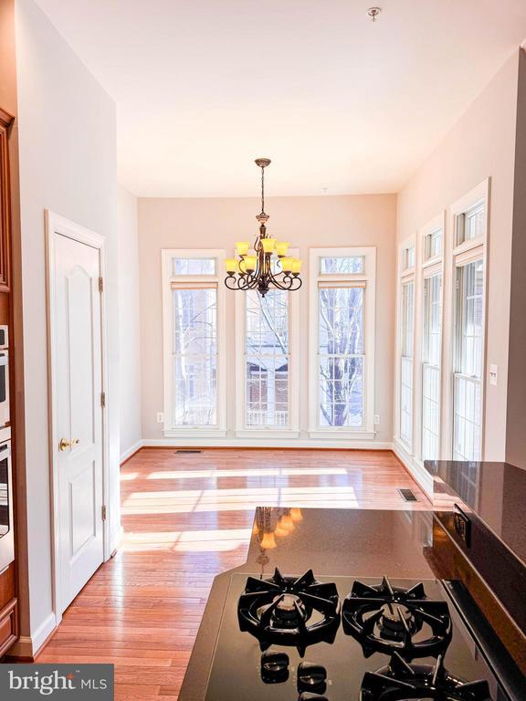 Building Photo - 7761 Legere Ct