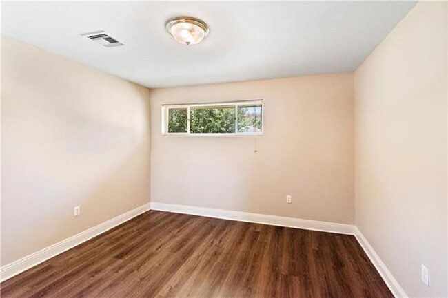 Building Photo - 7253 Onyx St
