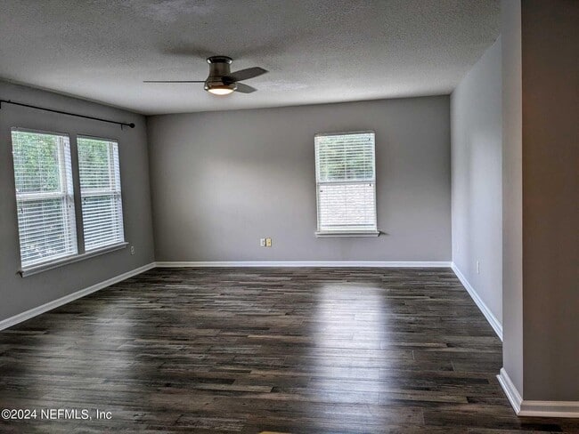 Building Photo - 76031 Long Pond Loop