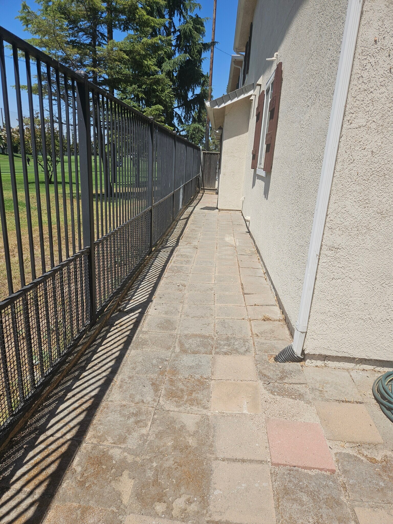 Building Photo - 1505 Hermocilla Way