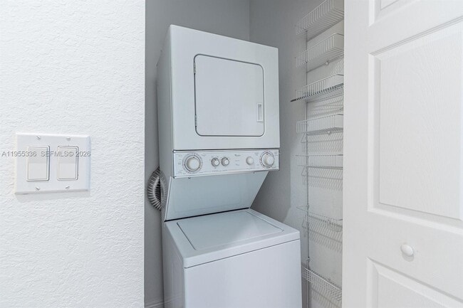 Building Photo - 14665 SW 9th St