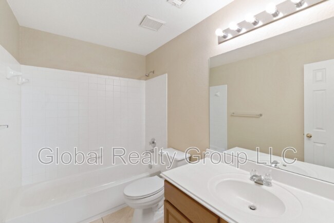 Building Photo - 20418 Cliff Park Ln
