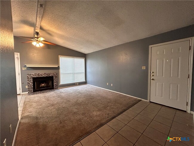 Primary Photo - 1210 Westway Cir