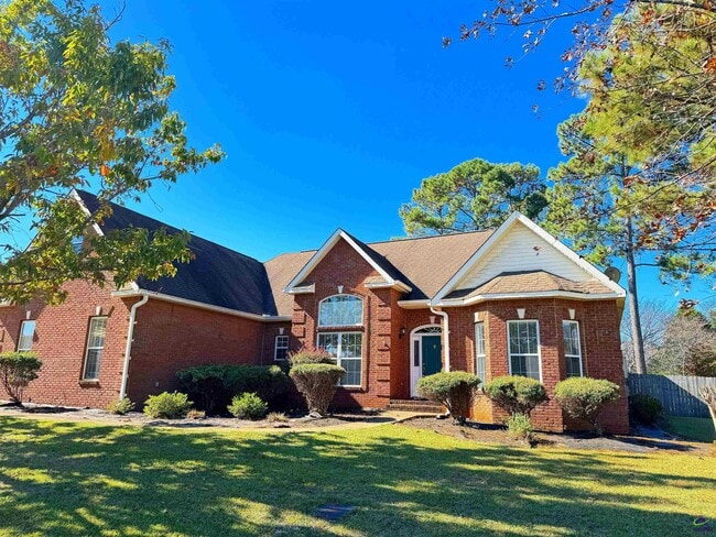 Building Photo - 701 Victoria Cir