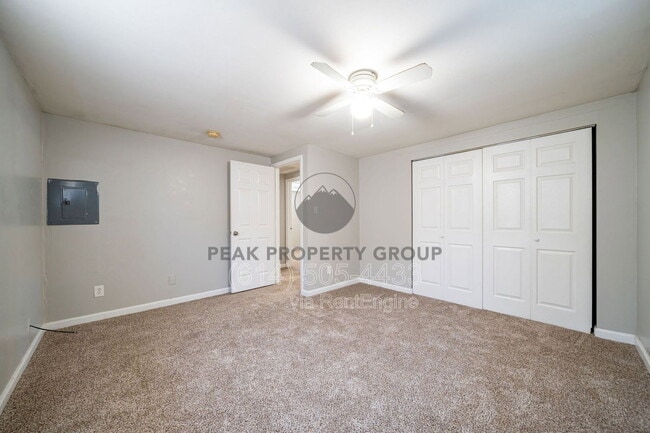 Building Photo - 511 Elsmere St