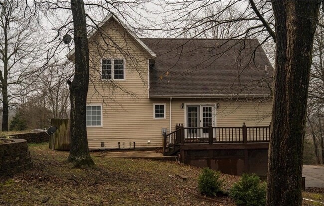 Building Photo - *~*Gorgeous Home, Located in Waynesville*~*