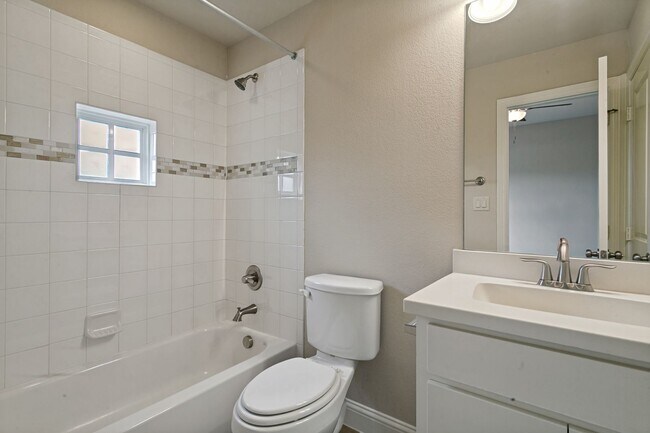 Building Photo - Live in the Heart of Old Town Coppell | Modern 3-Bedroom Home Across from the Farmers Market & Sp...