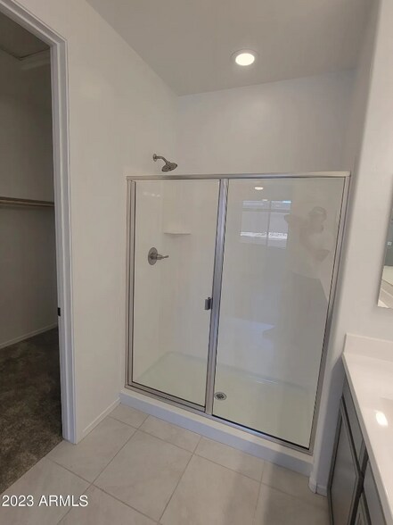 Building Photo - 18012 W Orchid Ct