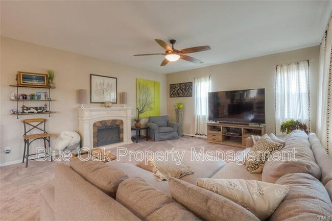 Building Photo - 3299 Sespe Creek Way