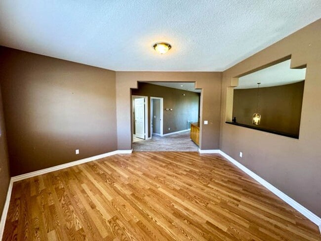 Building Photo - COMING SOON! Large Murrieta home available for LEASE!