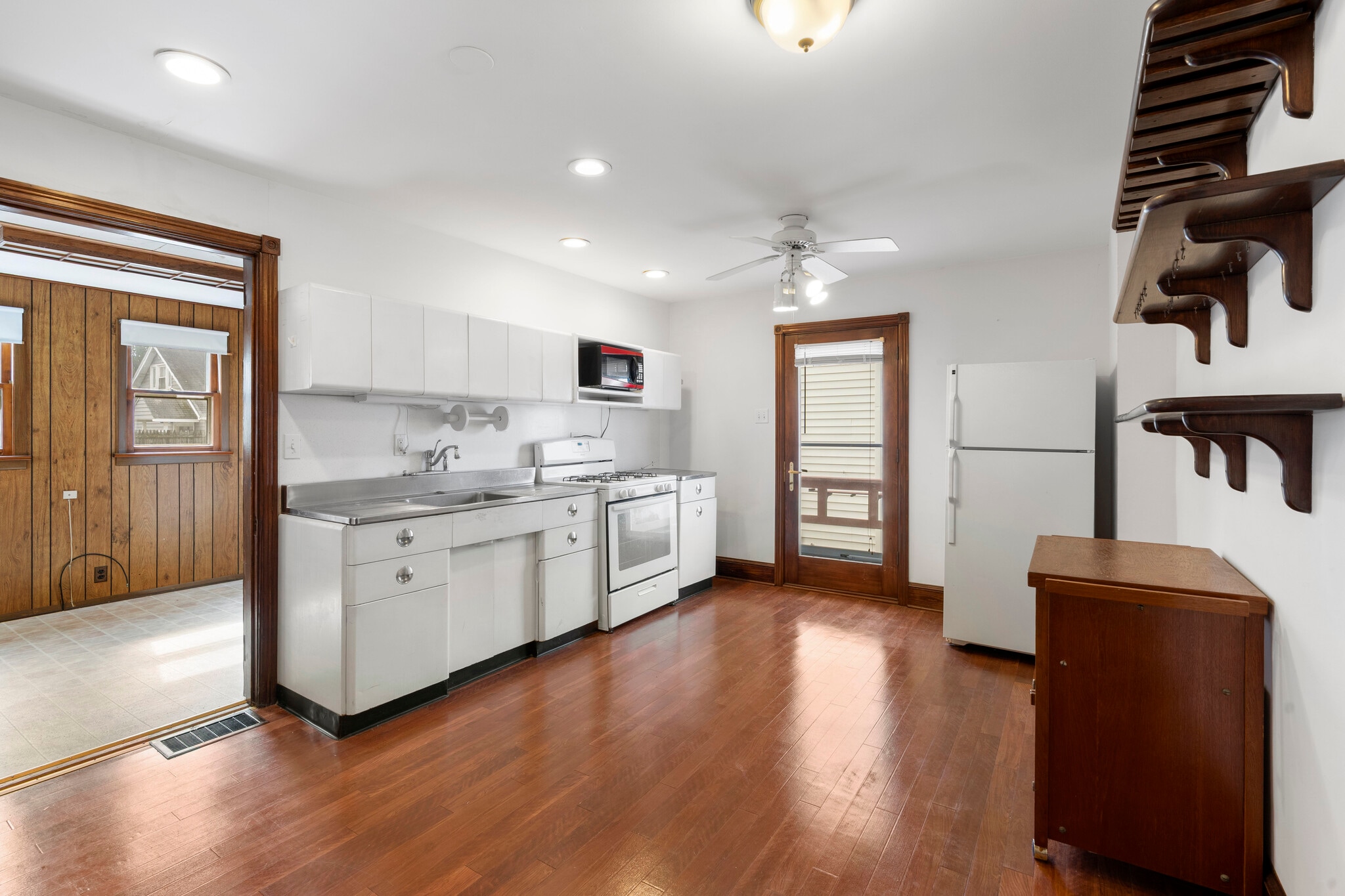 Building Photo - 26 Central Ave