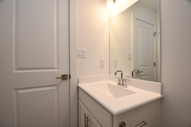 Building Photo - 2209 Via Laura Ln