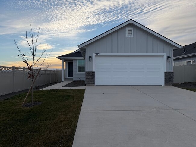 Building Photo - 10113 Longtail Dr