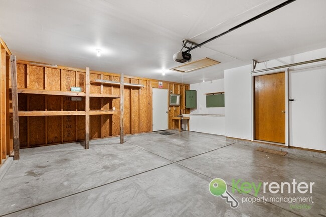 Building Photo - Beautifully Updated 3-Bedroom Bi-Level Home Near Wichita – Cul-de-Sac Location