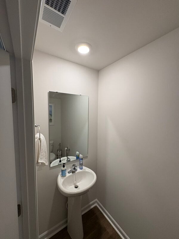 Building Photo - 44 Briar Forest Dr