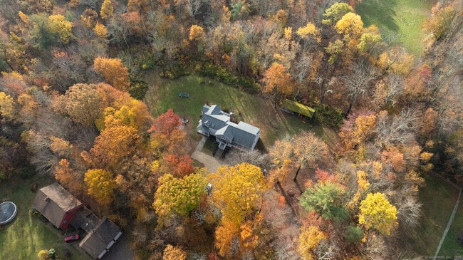 Building Photo - 266 Old Forge Rd