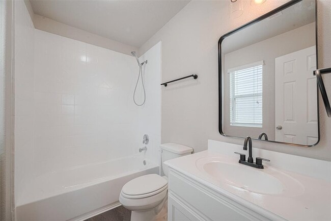 Building Photo - 16739 Libson Falls Dr