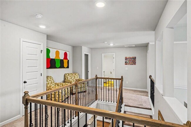 Building Photo - 521 Redchurch Dr