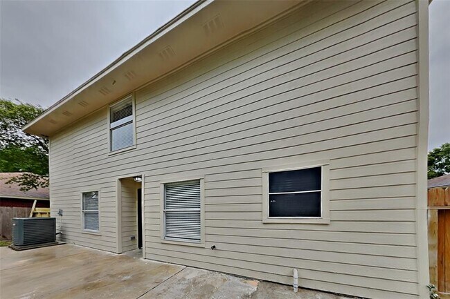 Building Photo - 3515 Colmar Way