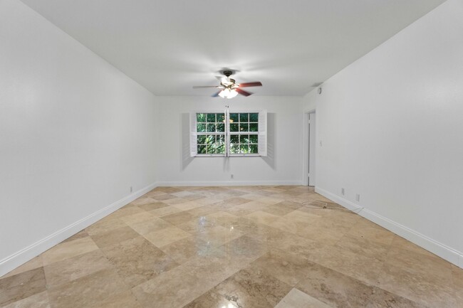 Building Photo - Beautiful Newly remodeled First Floor Condo