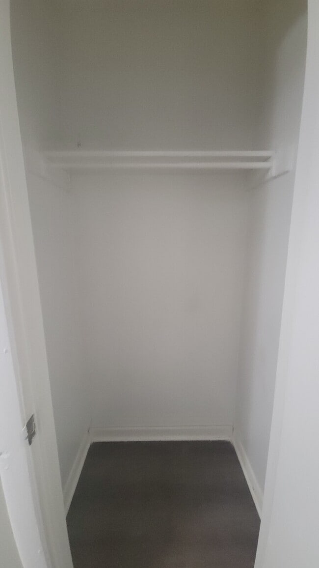 Building Photo - 1 month free, Call for details!!! "Cozy 2-Bedroom Retreat with Full Bath in Prime Huntsville Loca...