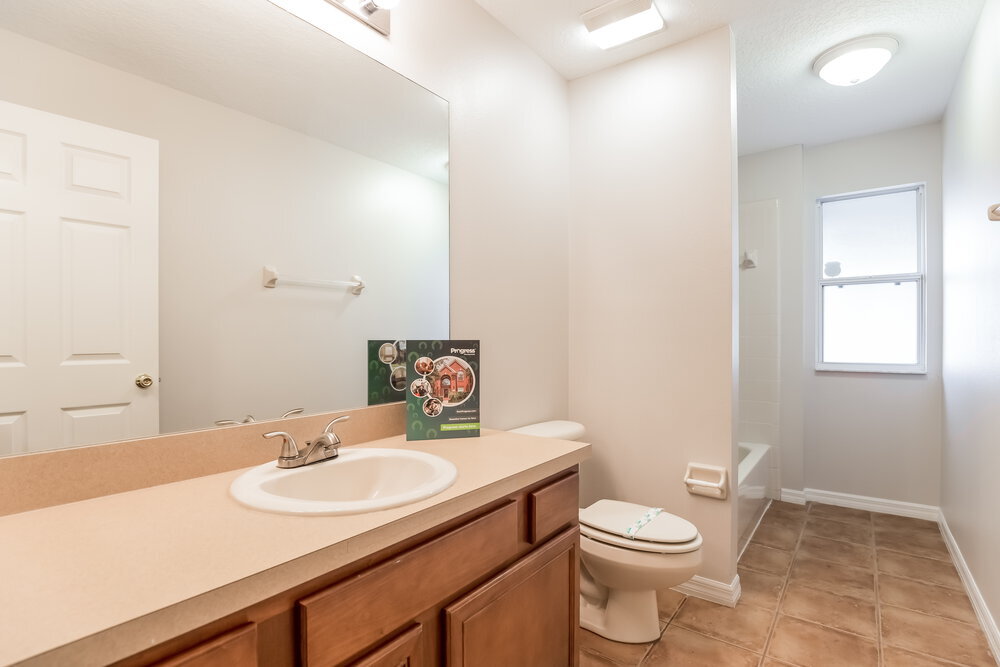 Building Photo - 819 Shore Breeze Way