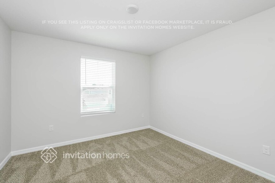 Building Photo - 13103 Fruitville Way