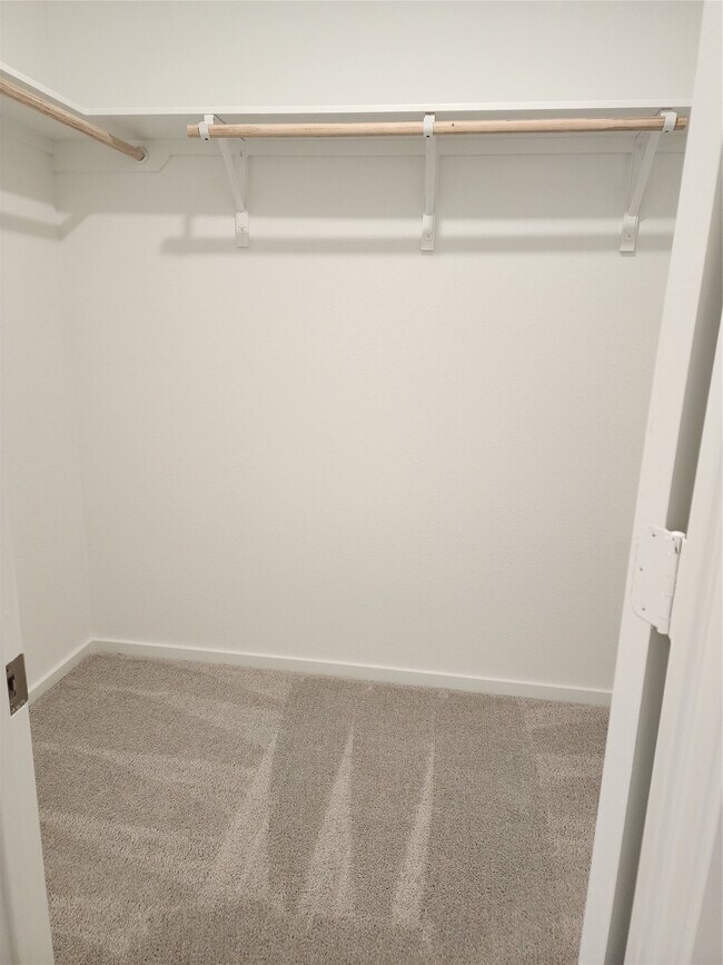 Building Photo - 21507 Willow River Canyon Ln