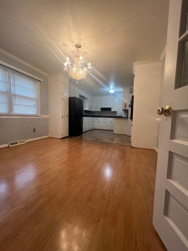 Building Photo - 26032 Townfield Dr