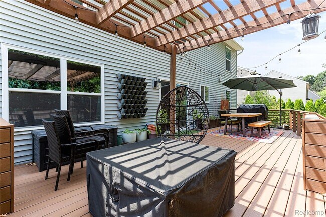 Building Photo - 32724 Laurelwood Ct