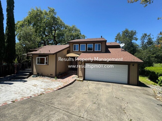 Building Photo - Rustic Rocklin 3 Bed Home