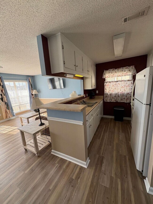 Building Photo - Wakefield Subdivision - Fully Furnished TDY Unit!