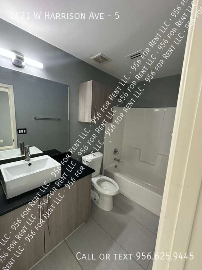 Building Photo - 1421 W Harrison Ave