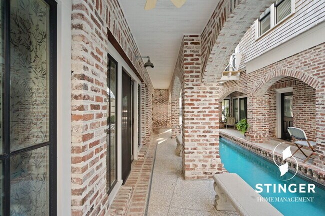 Building Photo - 1616 Paris Ave W