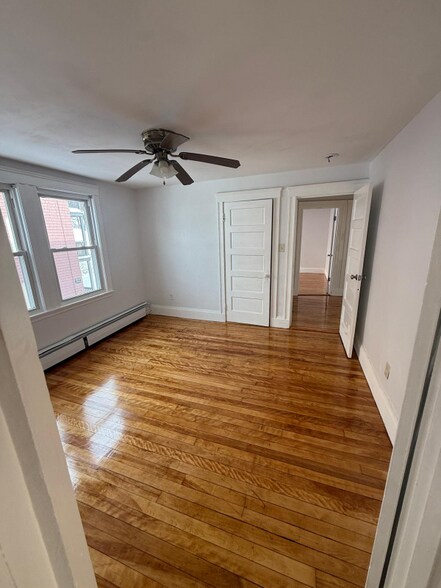 Building Photo - 13 Union St