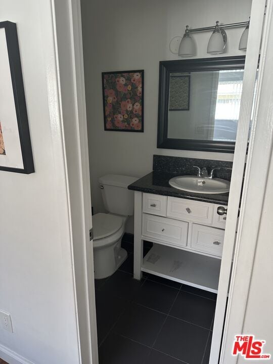 Building Photo - 1441 S Hayworth Ave