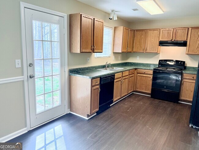 Building Photo - 301 Stony Brook Cir