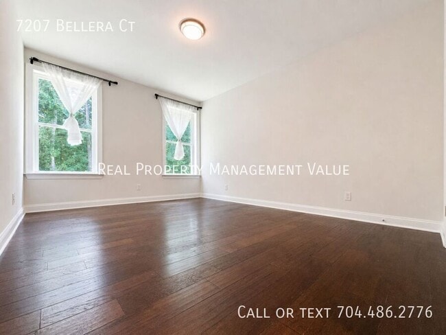 Building Photo - 7207 Bellera Ct