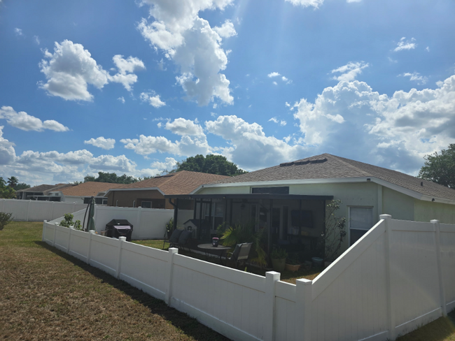Building Photo - 12410 Midpointe Dr