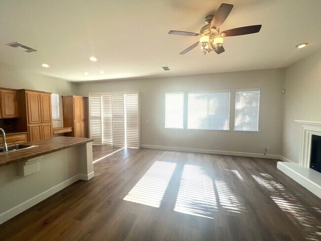 Building Photo - 721 Bluestone Cir