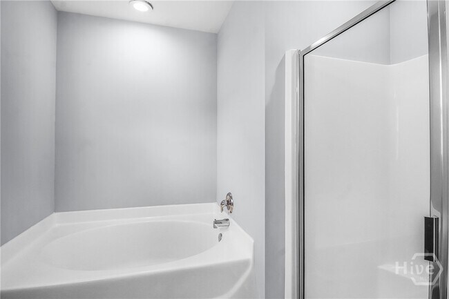Building Photo - 307 Grasslands Dr
