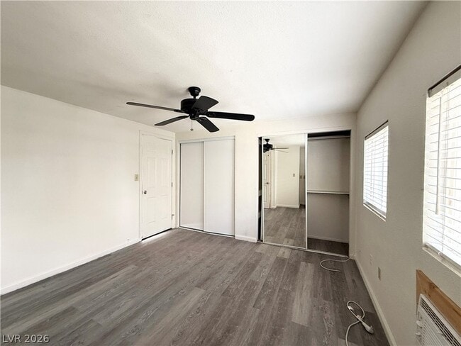 Building Photo - 405 S 15th St
