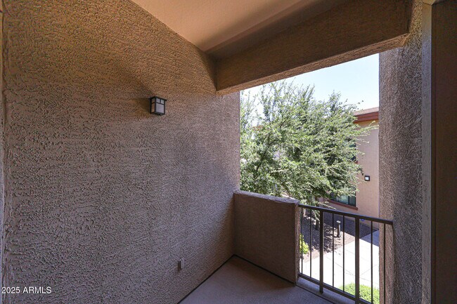 Building Photo - 3330 S Gilbert Rd
