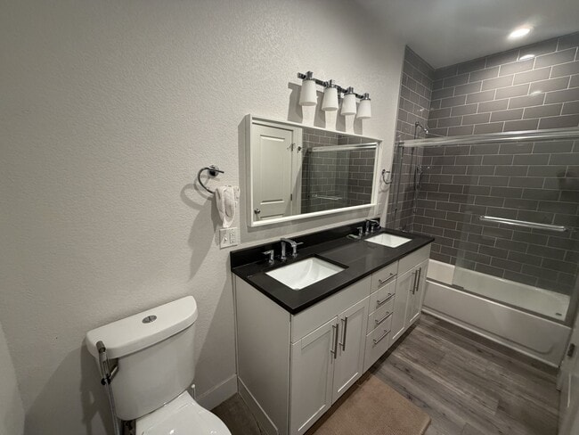 Building Photo - 14936 E Hampden Ave