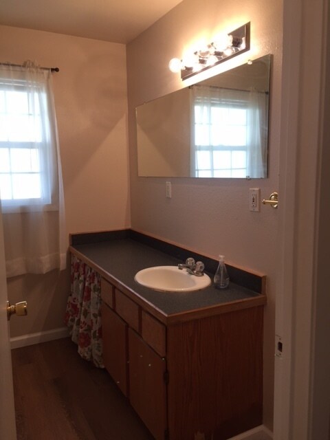 Building Photo - 2 Bed/1 Bath Ephrata Duplex