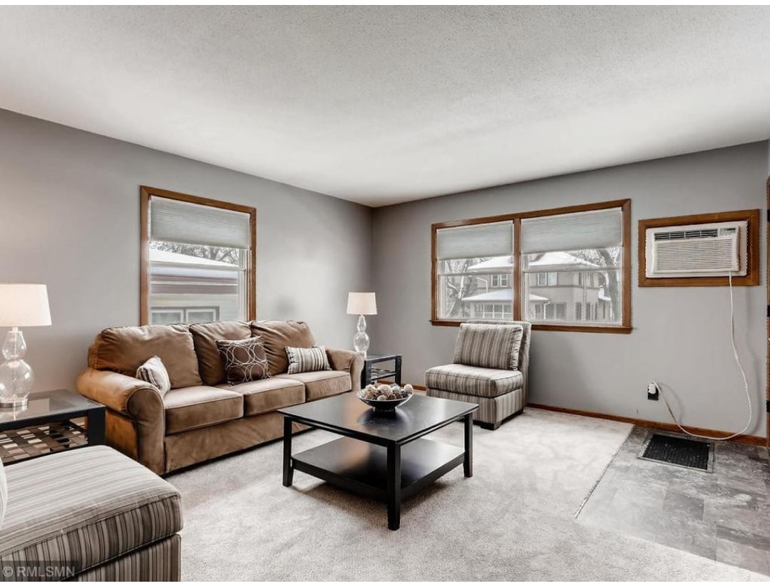 Living room - 136 7th Ave S