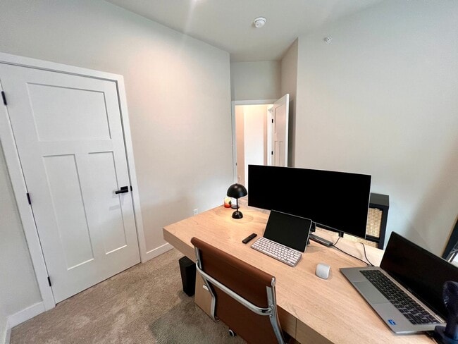 Building Photo - Canonsburg - 3 Bedroom 2.5 Bathroom Townhome For Rent