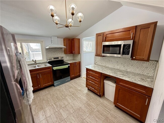 Building Photo - 2 Ilex Ln