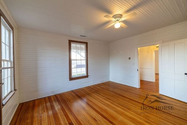 Building Photo - 1593 Archer Grove School Rd